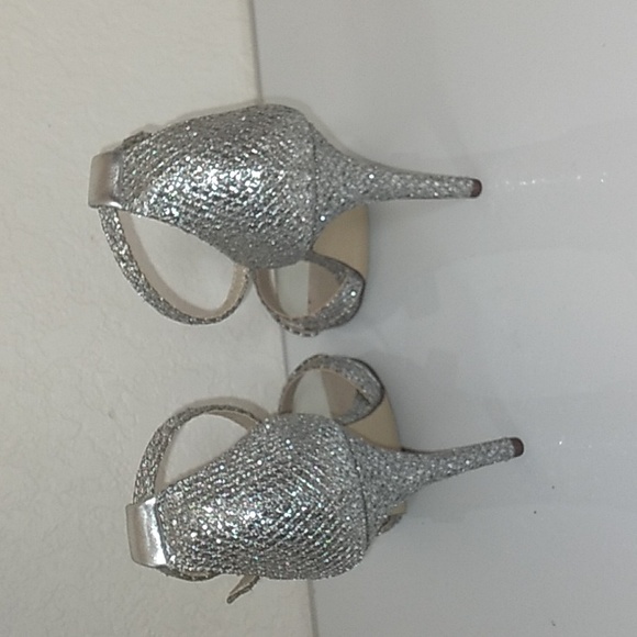 New -Sparkly David Bridal heels - Picture 10 of 16